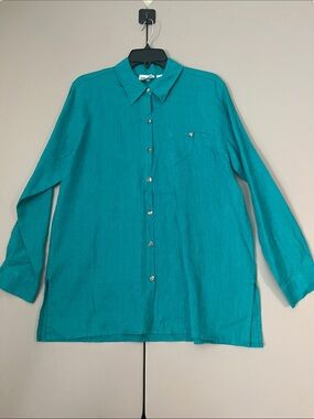 Chico's Teal Button-Down Long-Sleeve Shirt